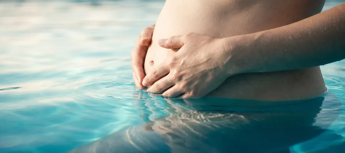 Una lezione di acquagravidanza a GiZeta Sport, Lago di Como